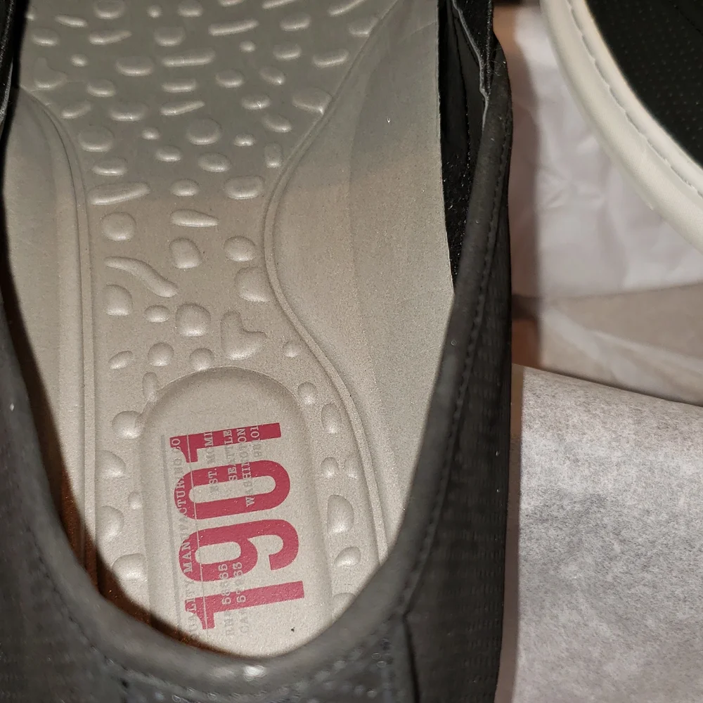 New Men's Shoes Perforated Suede Slip-On Size 11-11.5 - Picture 7 of 16